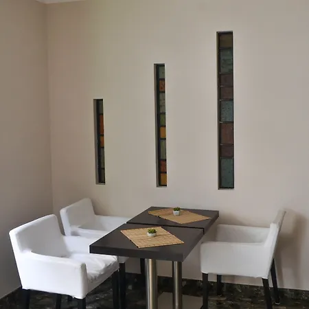 Aquamarina 3* צ'יביטאנובה מארקה